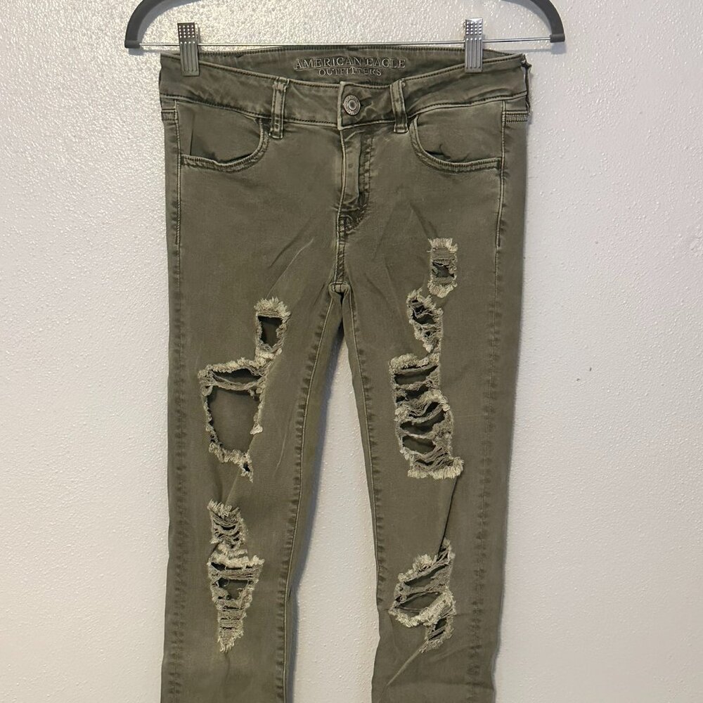 American Eagle Super Stretch Distressed Jeggings
